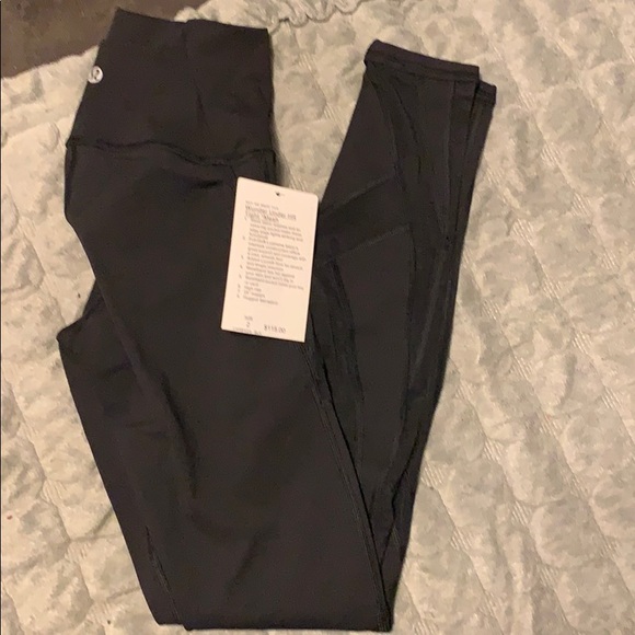 Lululemon wunder under HR tight *Mesh - Picture 6 of 7